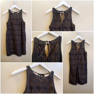 Loft crochet sleeveless dress with tie back closure, 2P lined